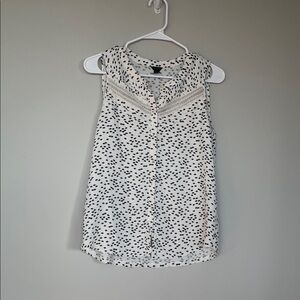 Ann Taylor White and Black Patterned Blouse